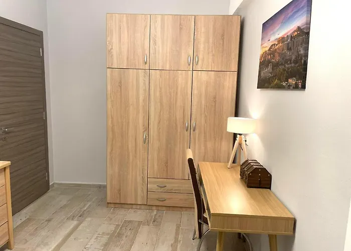 Nikolas Apartment *