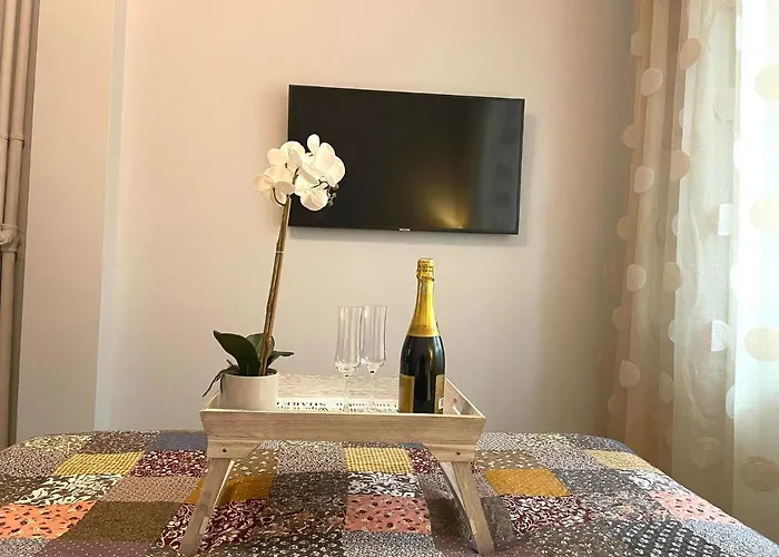 Nikolas Apartment *