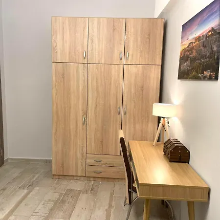 Nikolas アパート *